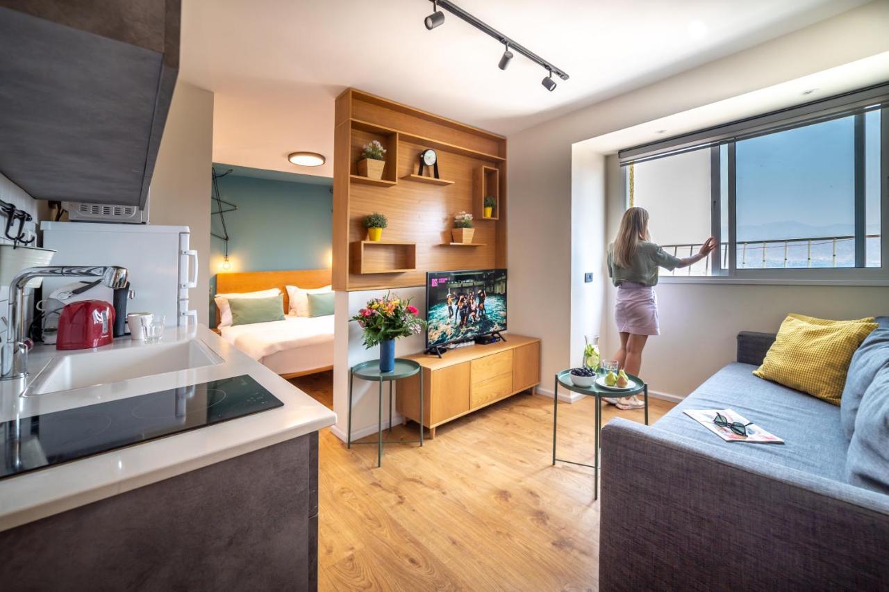 The Six Days Stylish One Bedroom Apartments Eilat Exterior photo